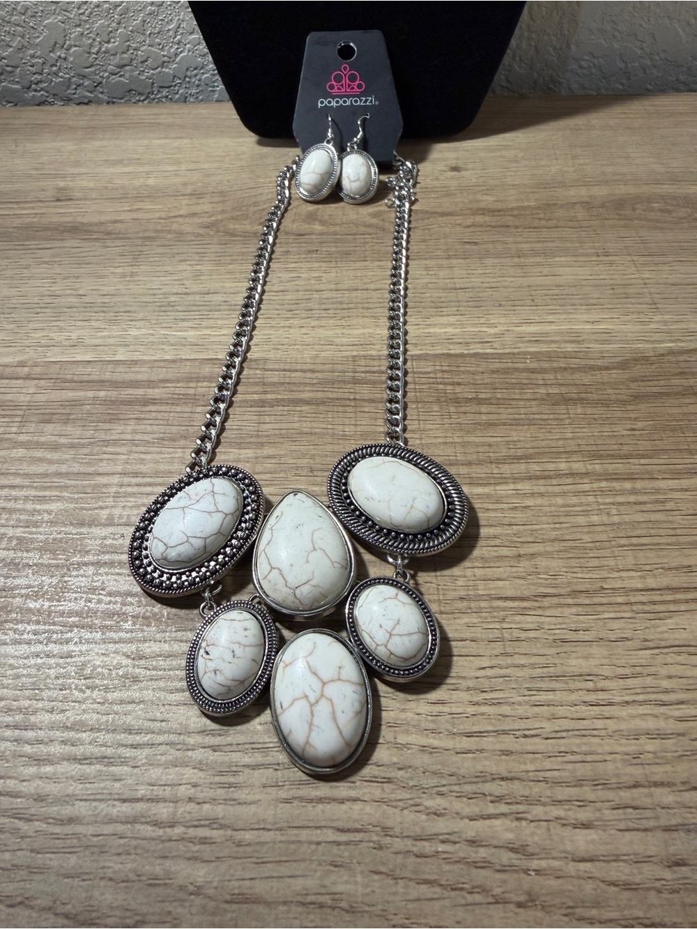 paparazzi White Marbled Statement Necklace and Earring Set